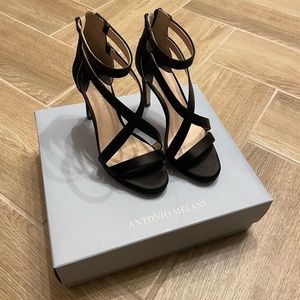 Antonio Melani Pamella Black